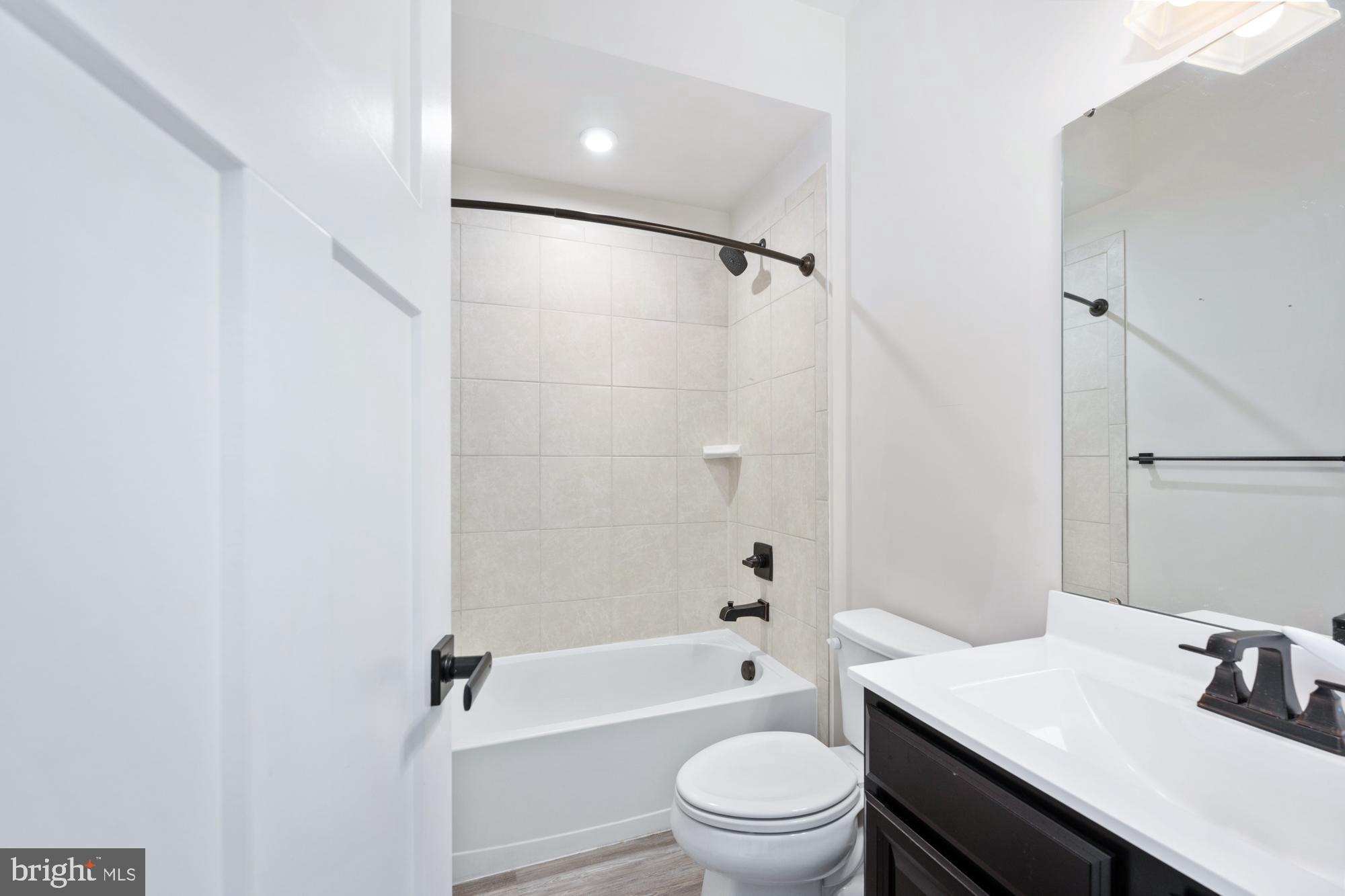 1328 TRESTLE DR