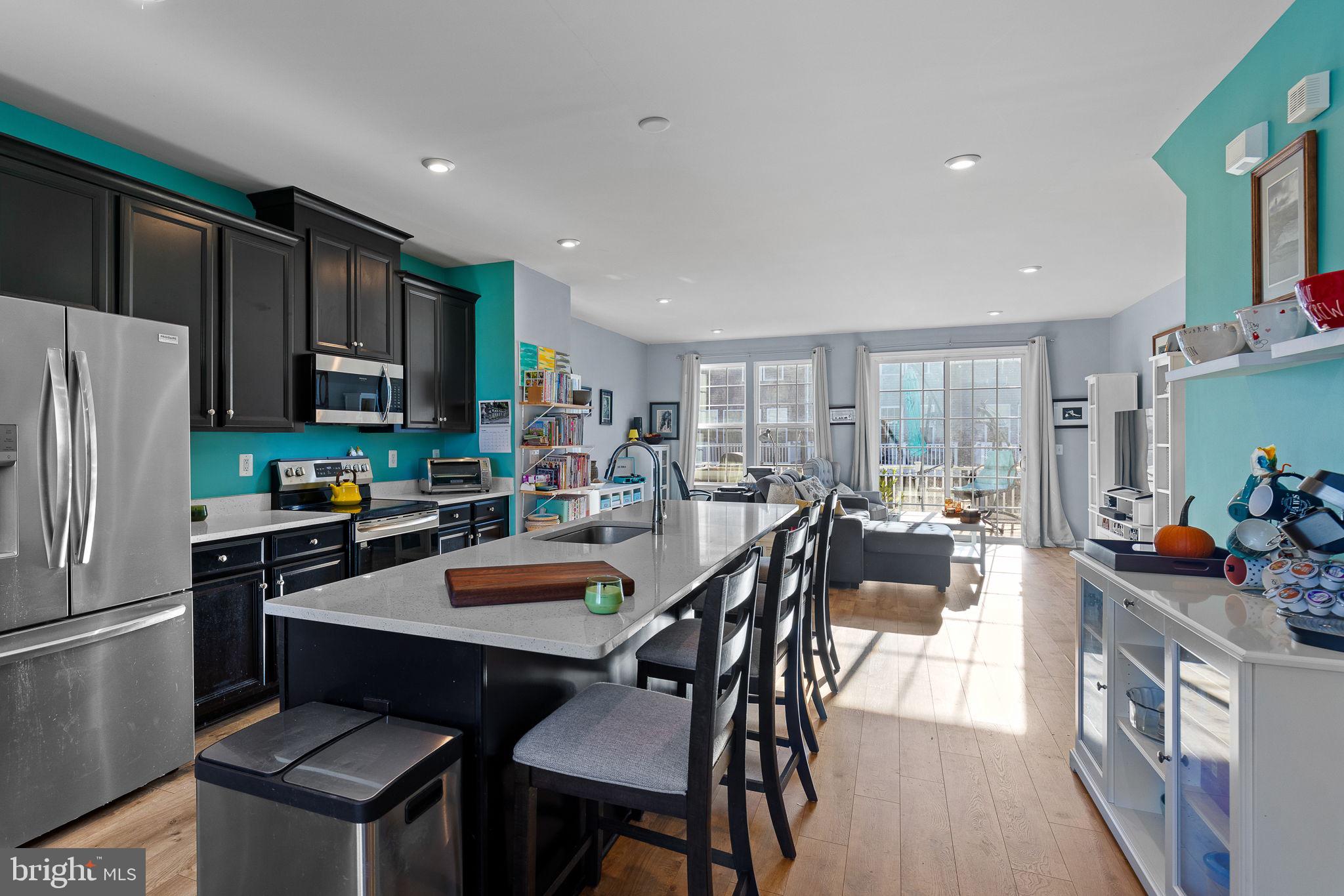 1845 Sag Harbor Ln