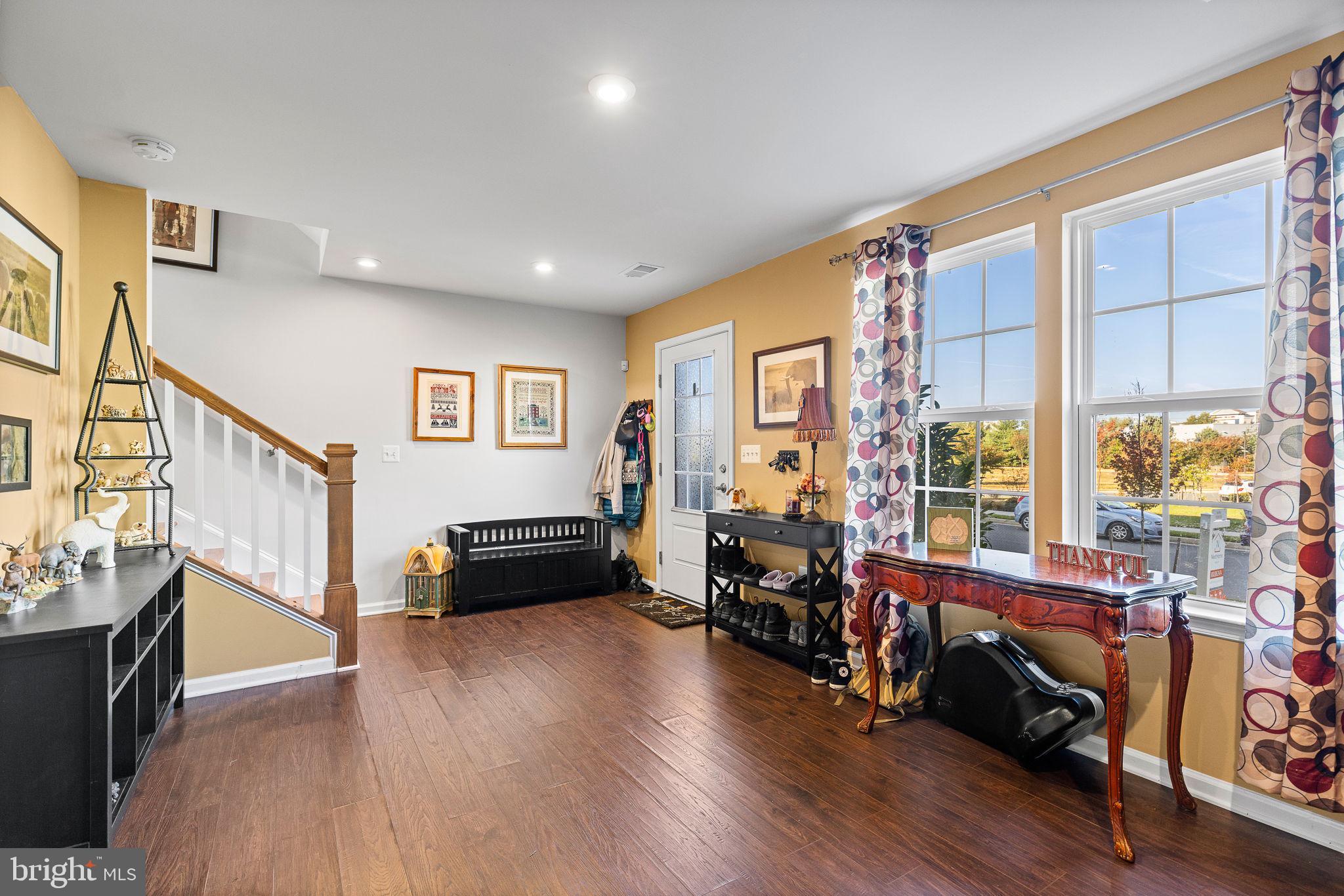1845 Sag Harbor Ln
