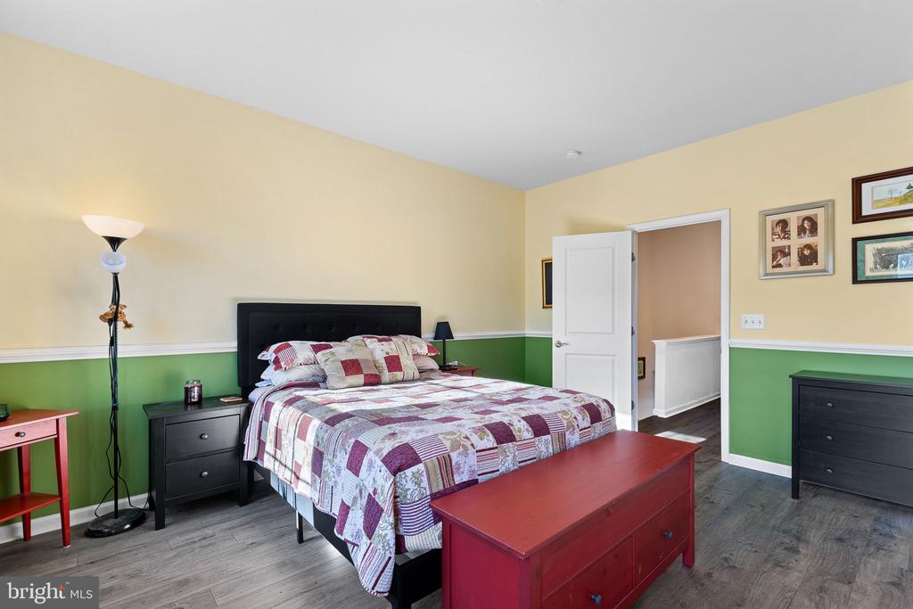 1845 Sag Harbor Ln