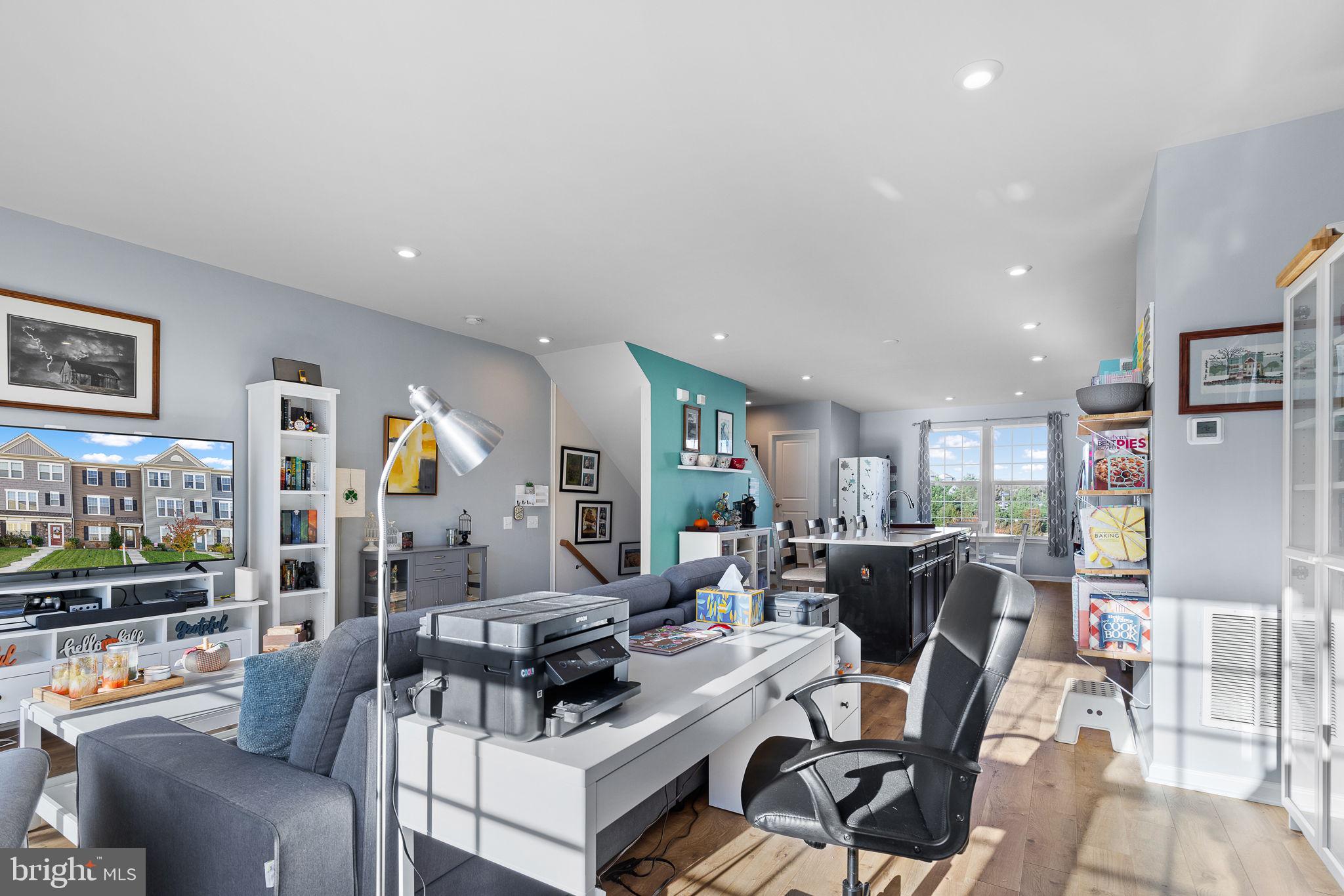 1845 Sag Harbor Ln