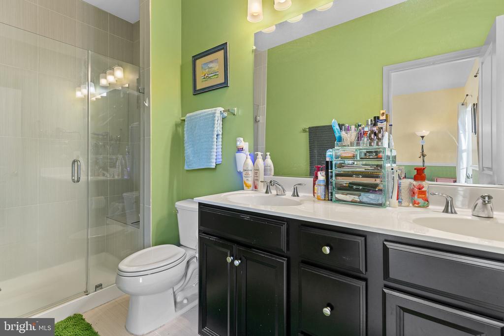 1845 Sag Harbor Ln