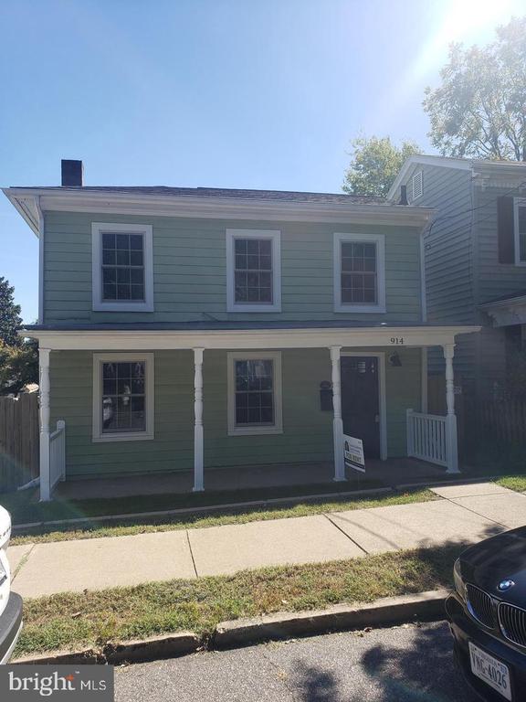 914 HANOVER ST