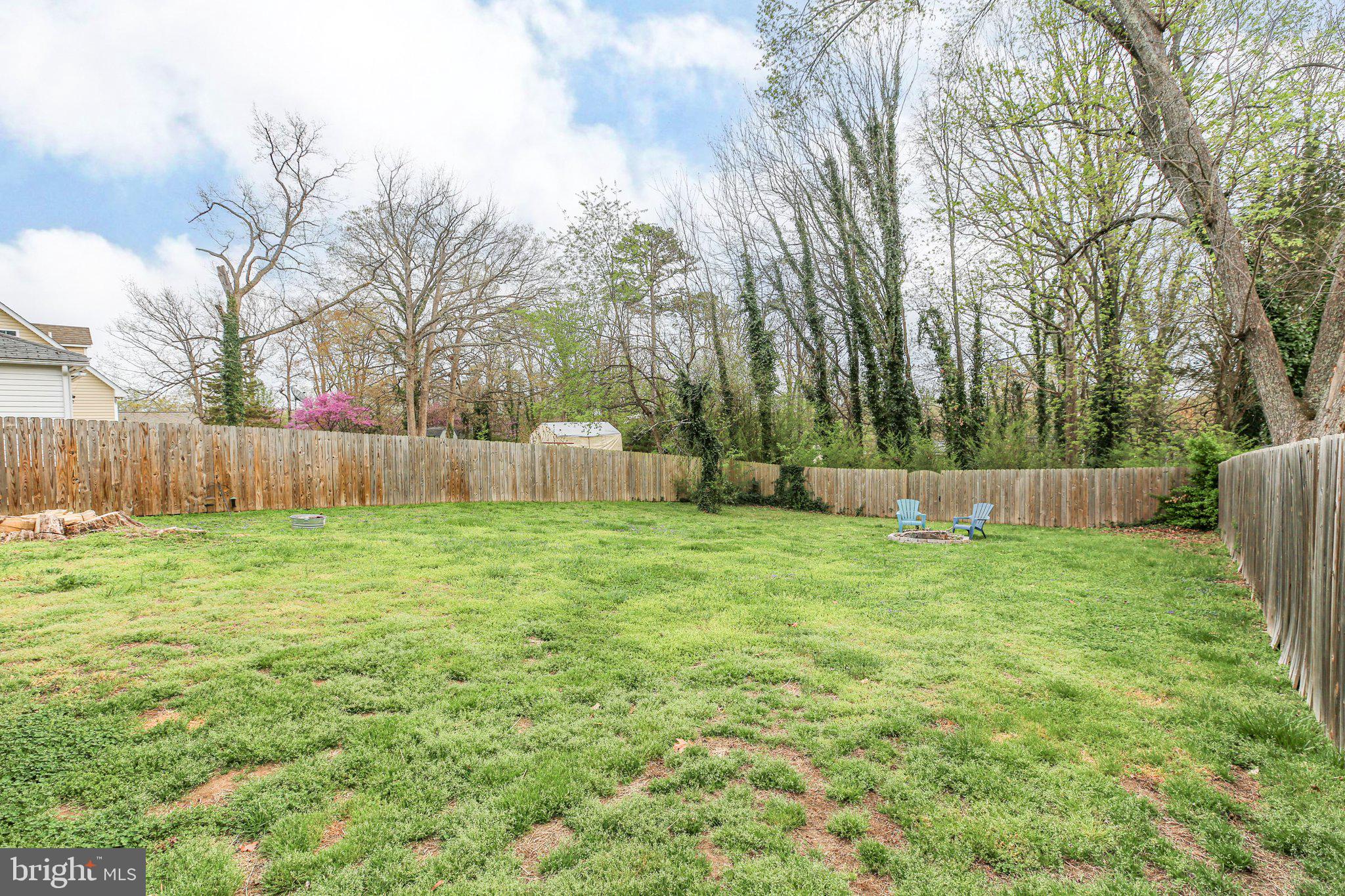 230 Hillcrest Dr