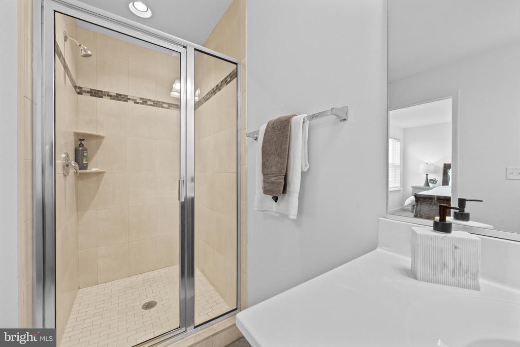 1422 Teagan Dr