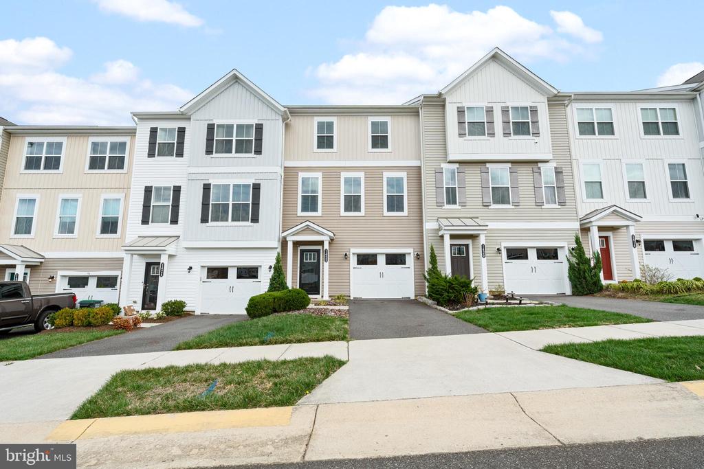 1422 Teagan Dr