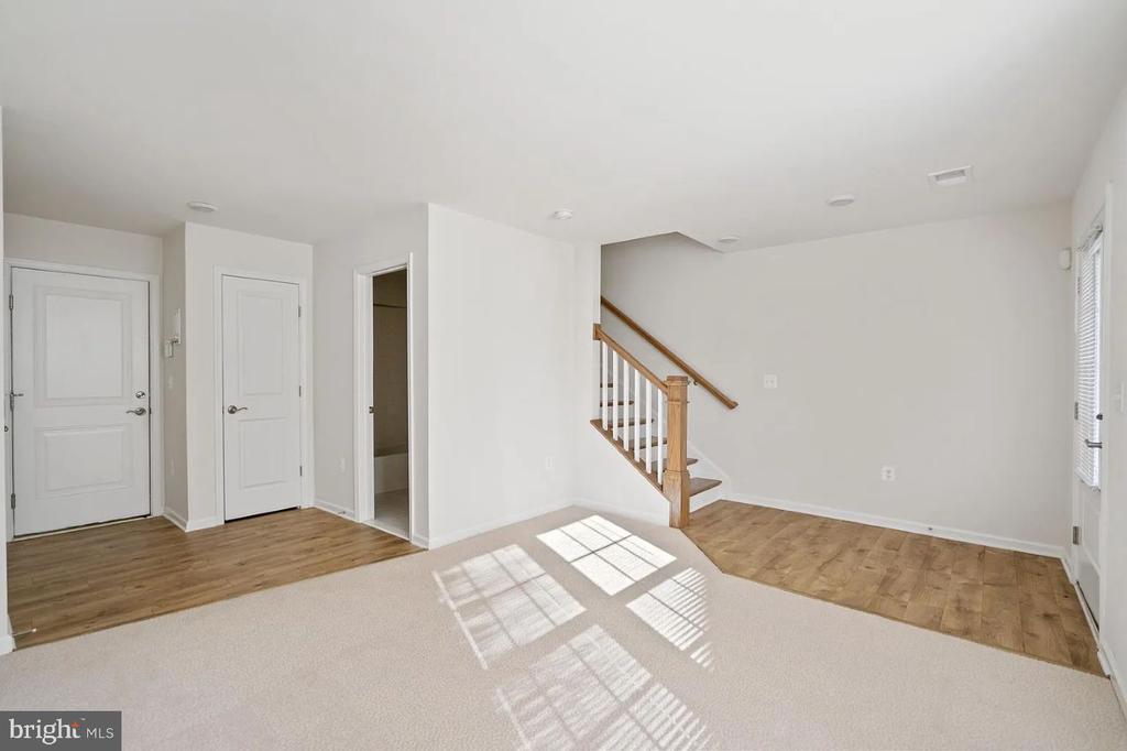 1822 SAG HARBOR LN