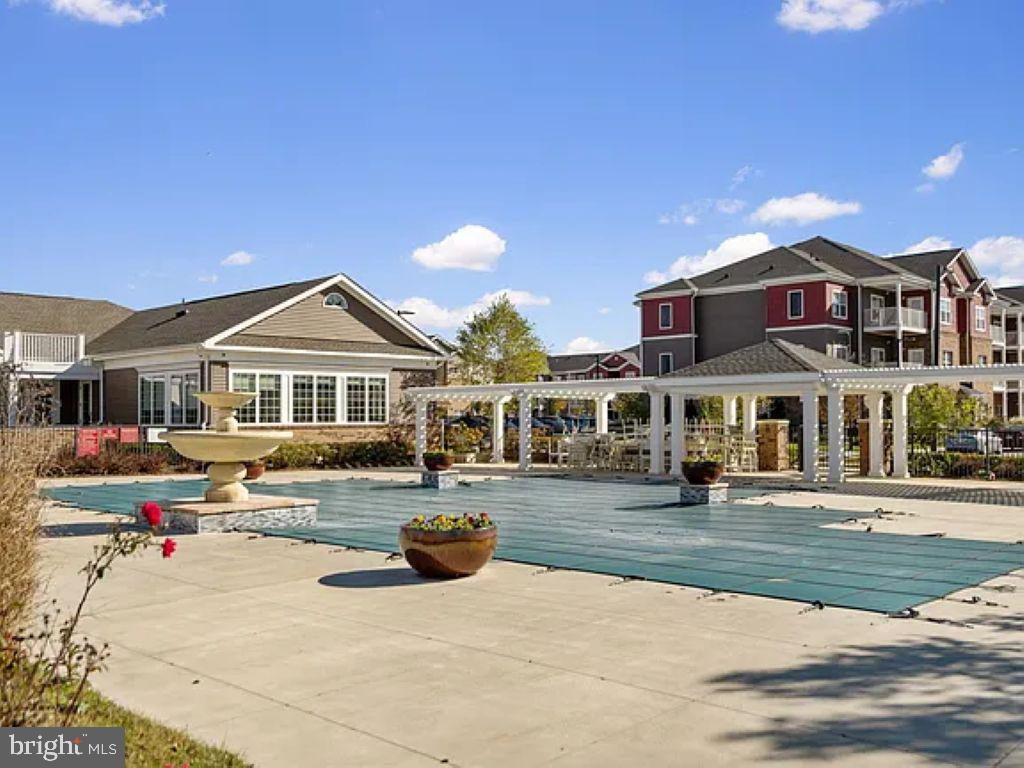 1822 SAG HARBOR LN