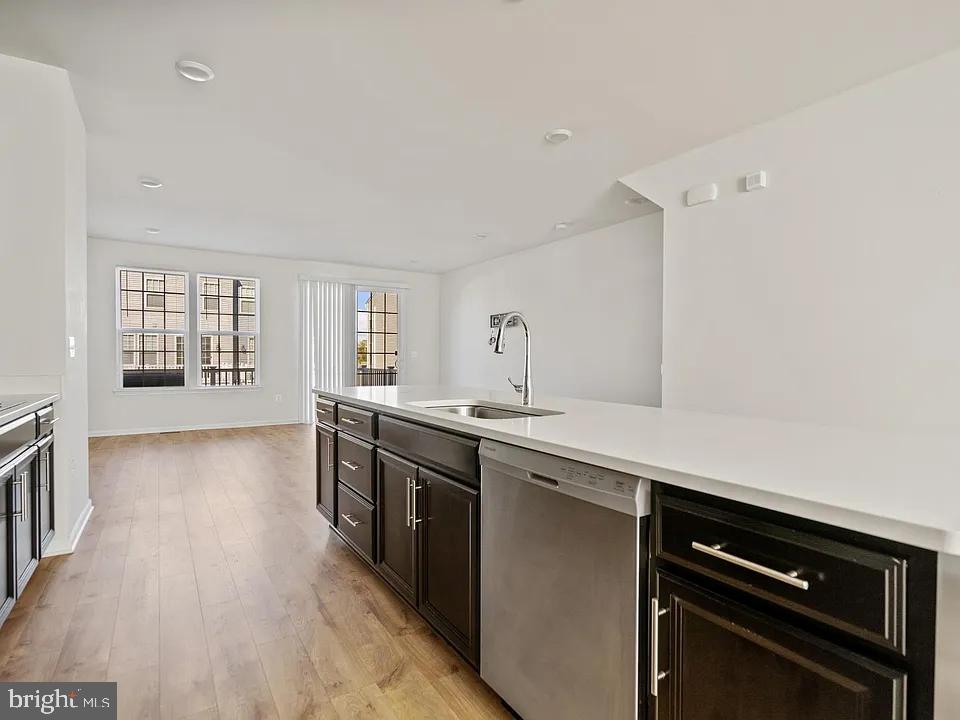 1822 SAG HARBOR LN