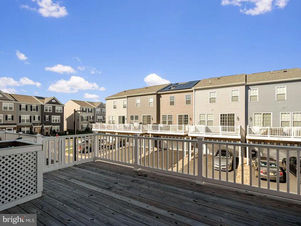 1822 SAG HARBOR LN