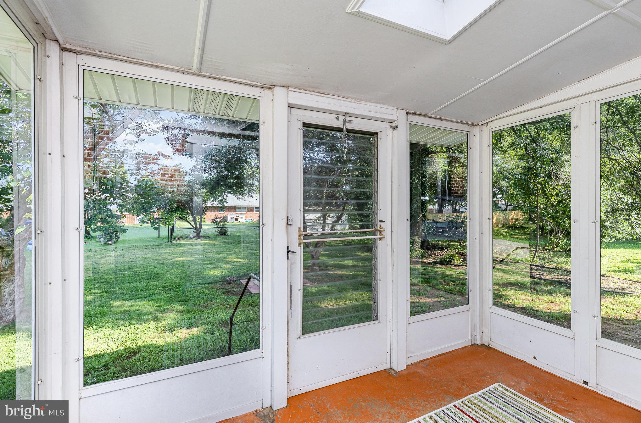 715 & 715 1/2 Virginia Ave