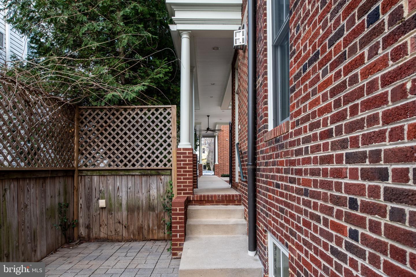 1200 Prince Edward St