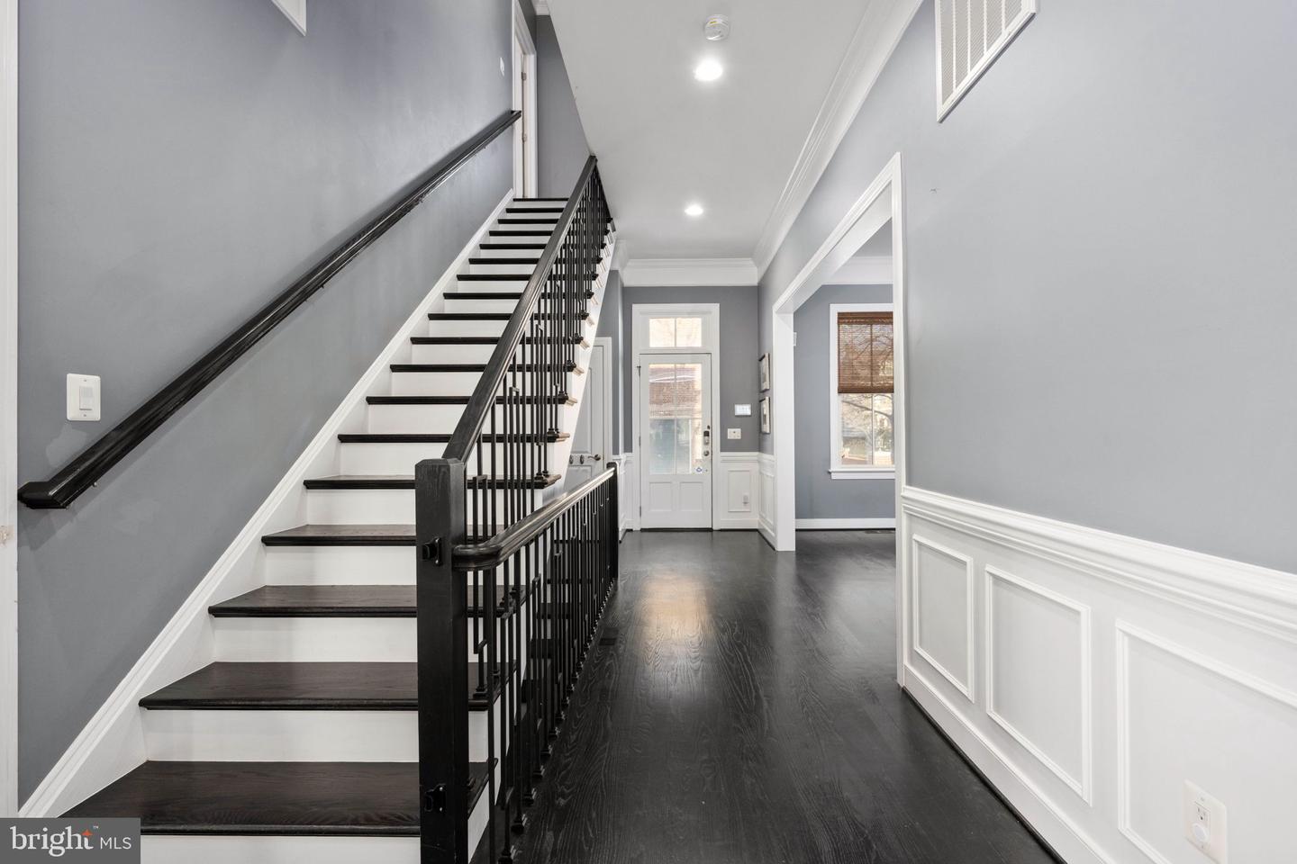 1200 Prince Edward St