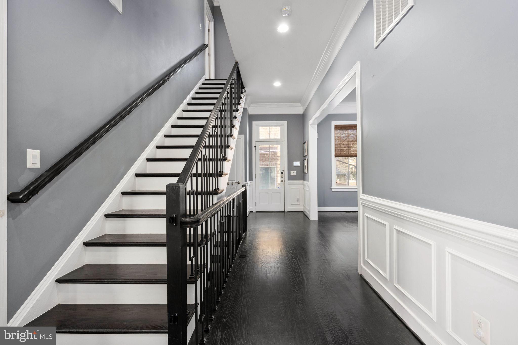 1200 Prince Edward St