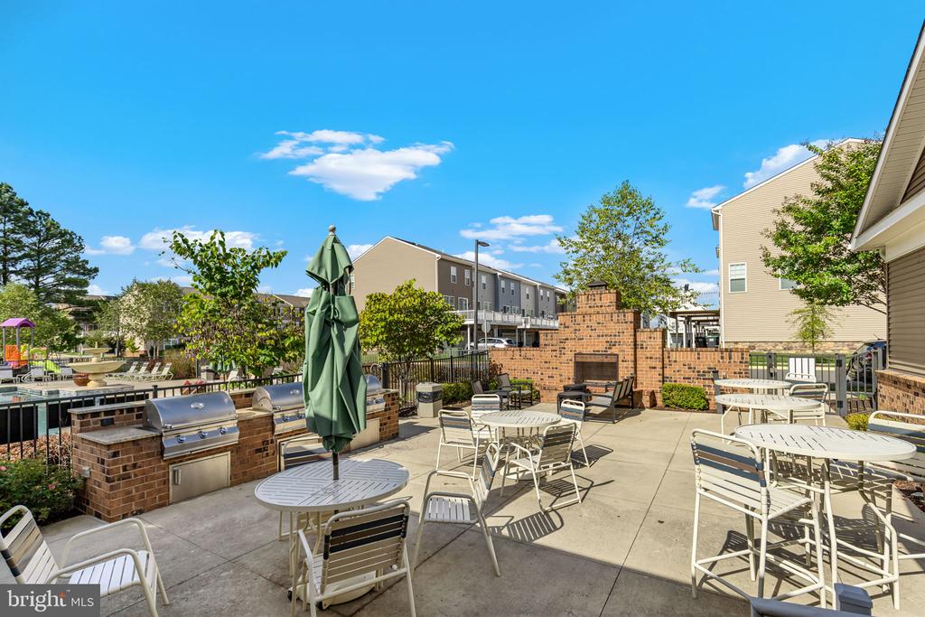 1800 BRISCOE LANE