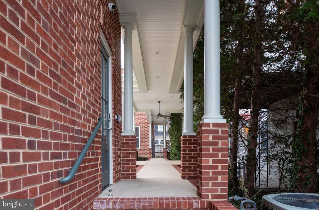 1200 PRINCE EDWARD STREET
