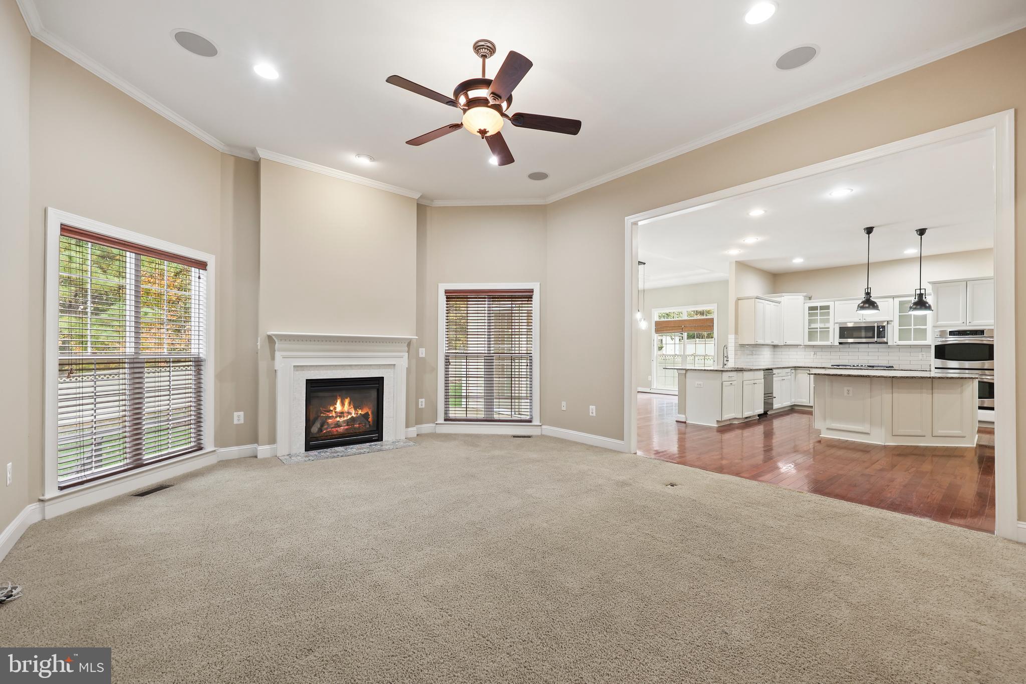 1019 E KENSINGTON CIRCLE