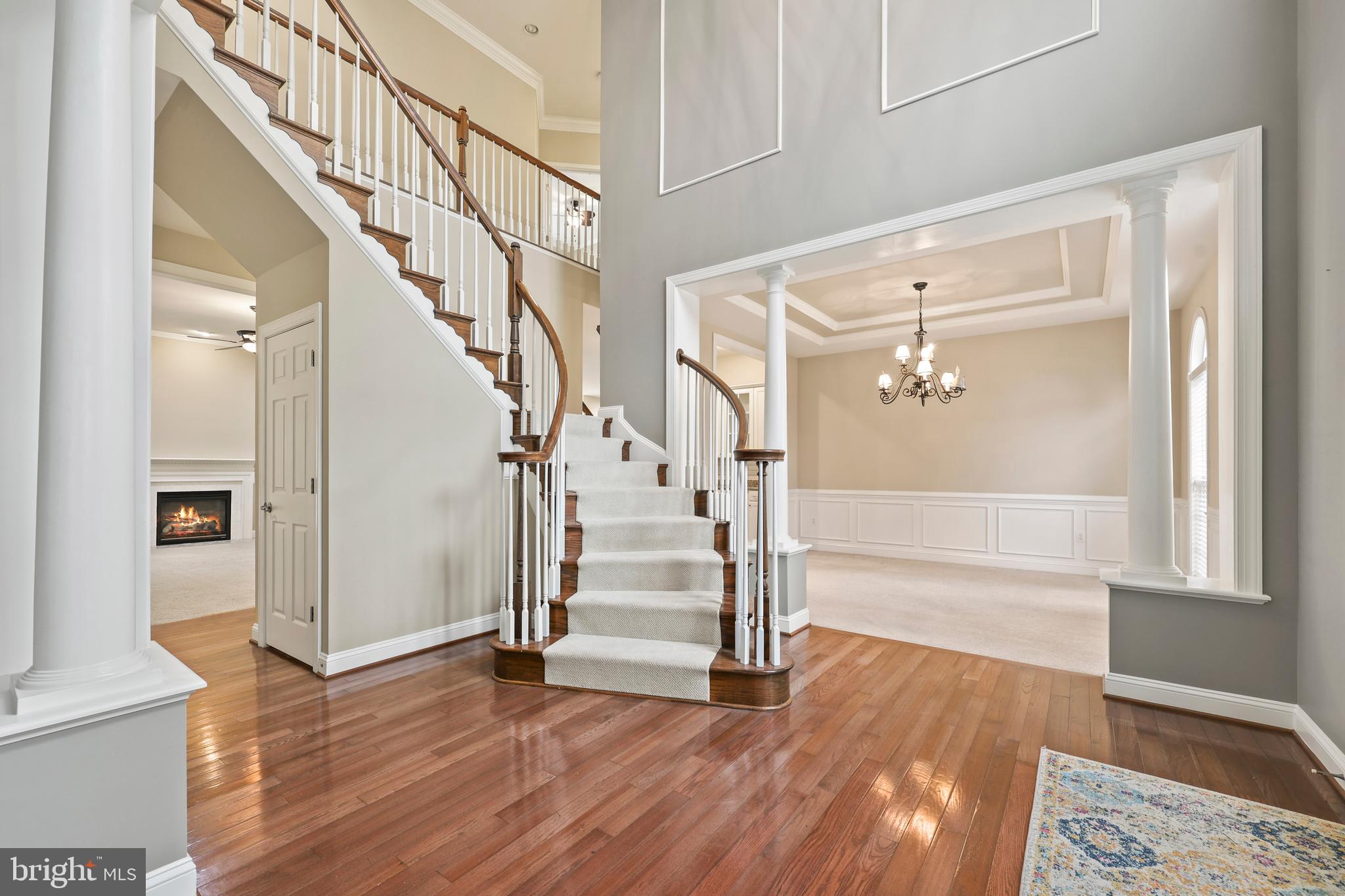 1019 E KENSINGTON CIRCLE