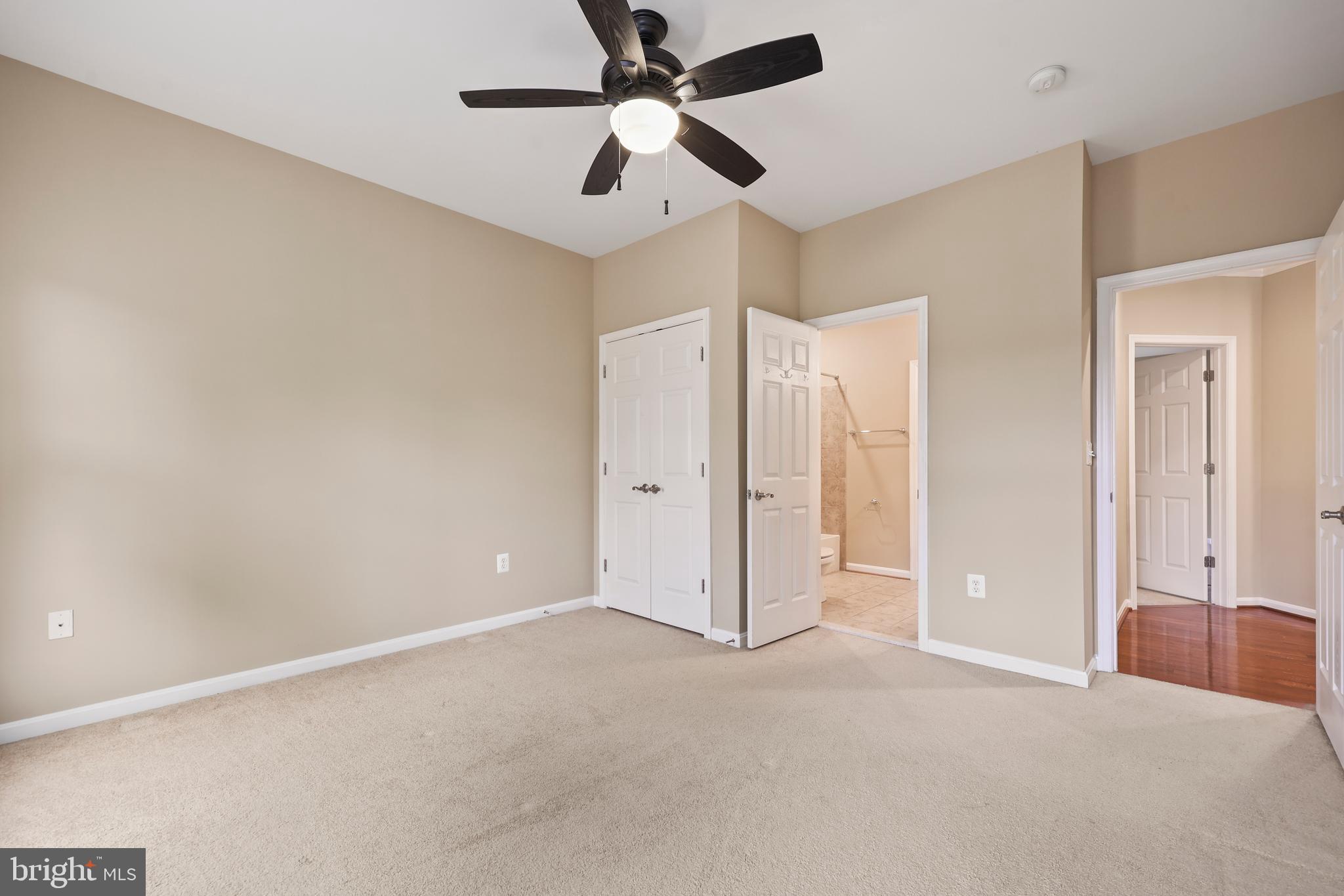 1019 E KENSINGTON CIRCLE