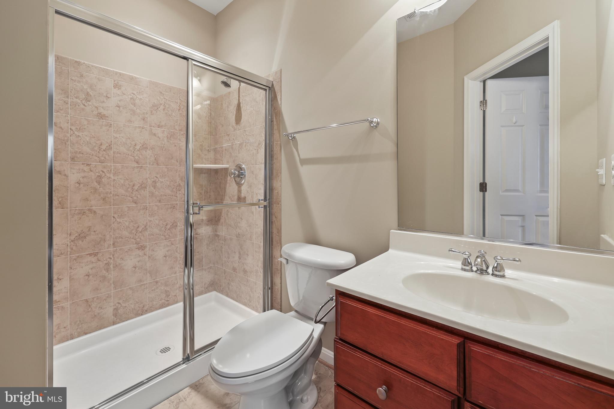 1019 E KENSINGTON CIRCLE