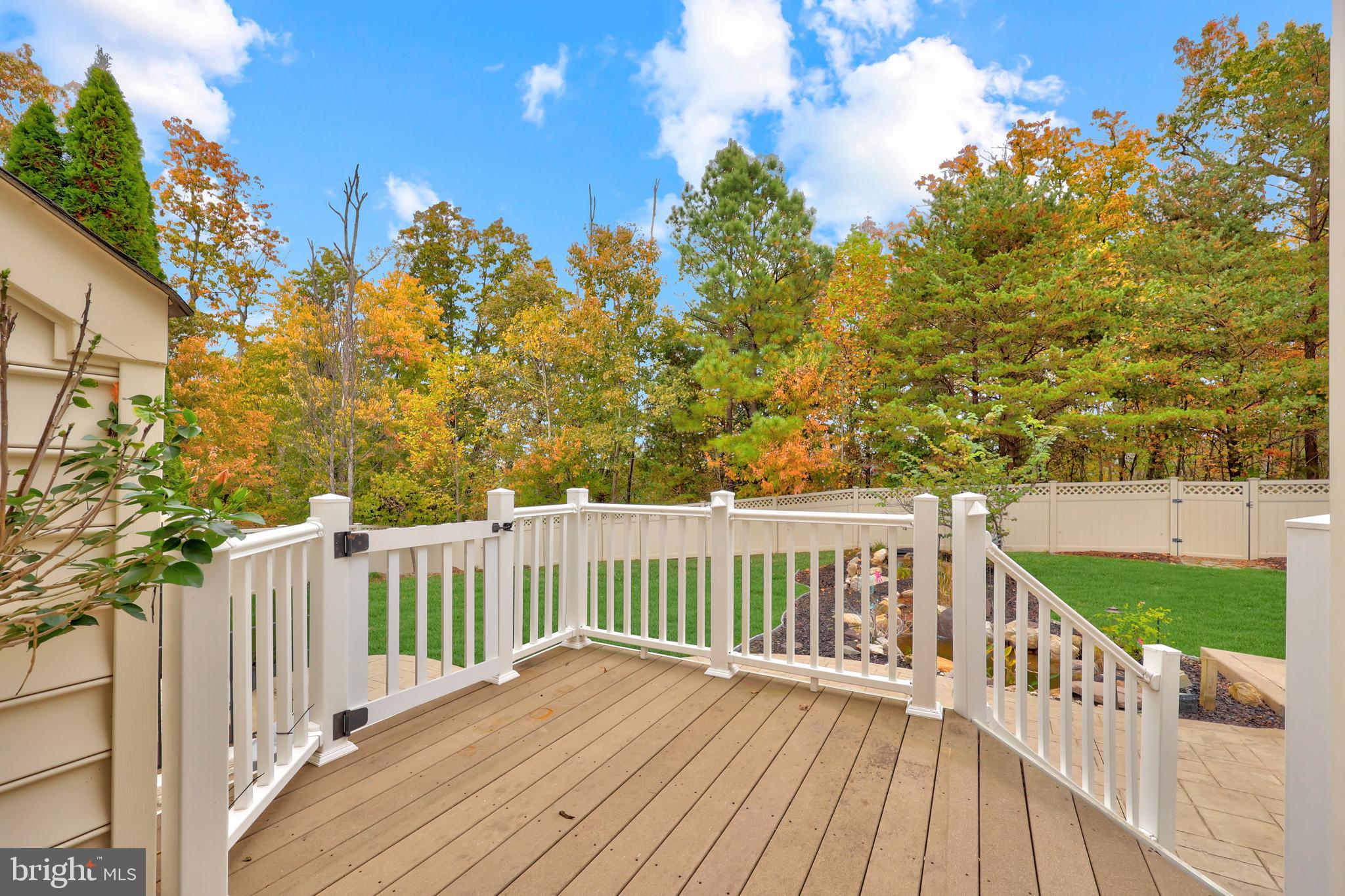 1019 E KENSINGTON CIRCLE