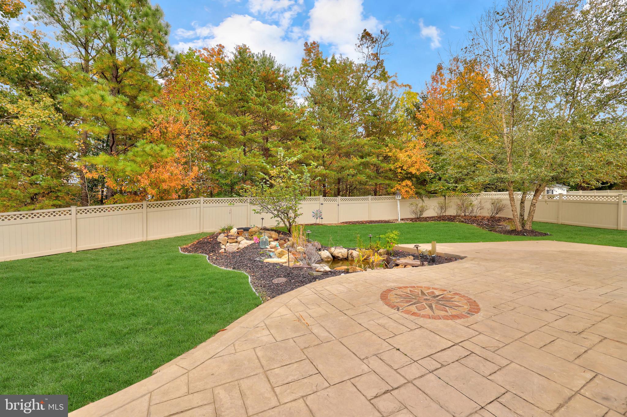 1019 E KENSINGTON CIRCLE