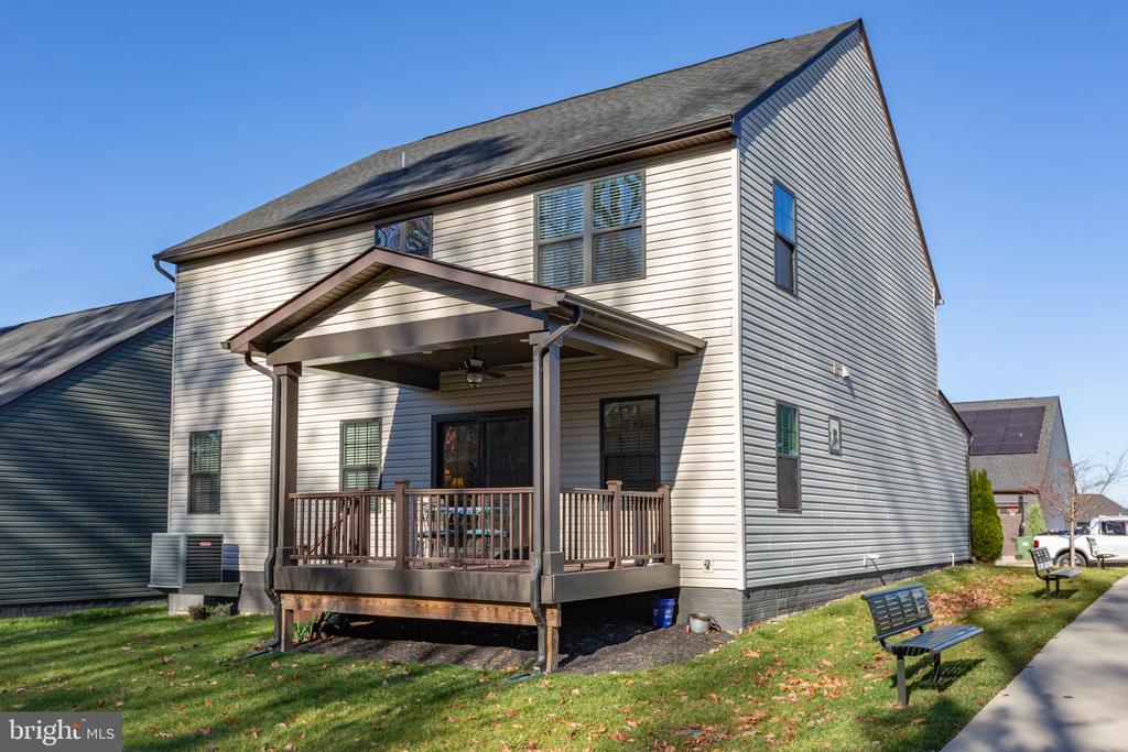 1112 CITY VIEW LANE