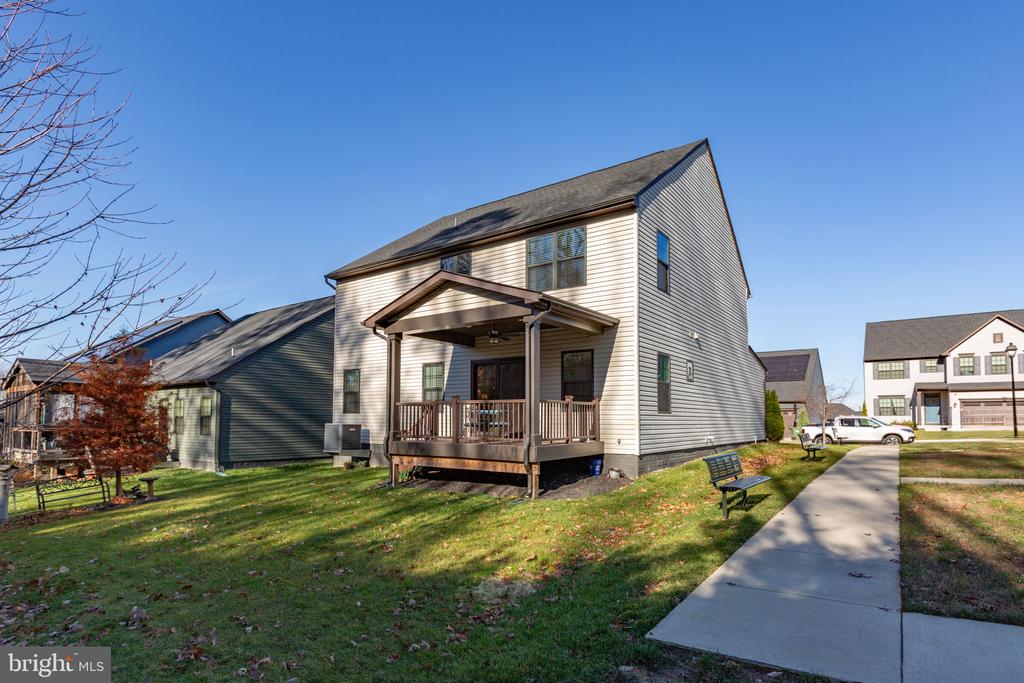 1112 CITY VIEW LANE