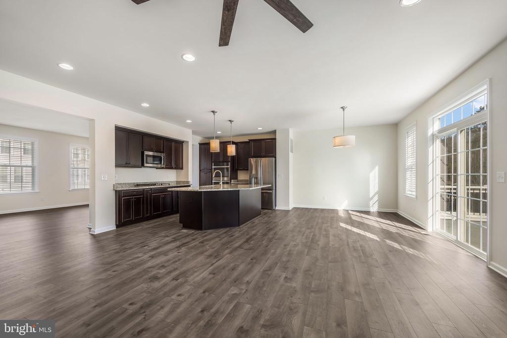 1104 NOLAN STREET
