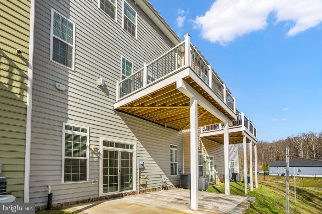 1104 NOLAN STREET