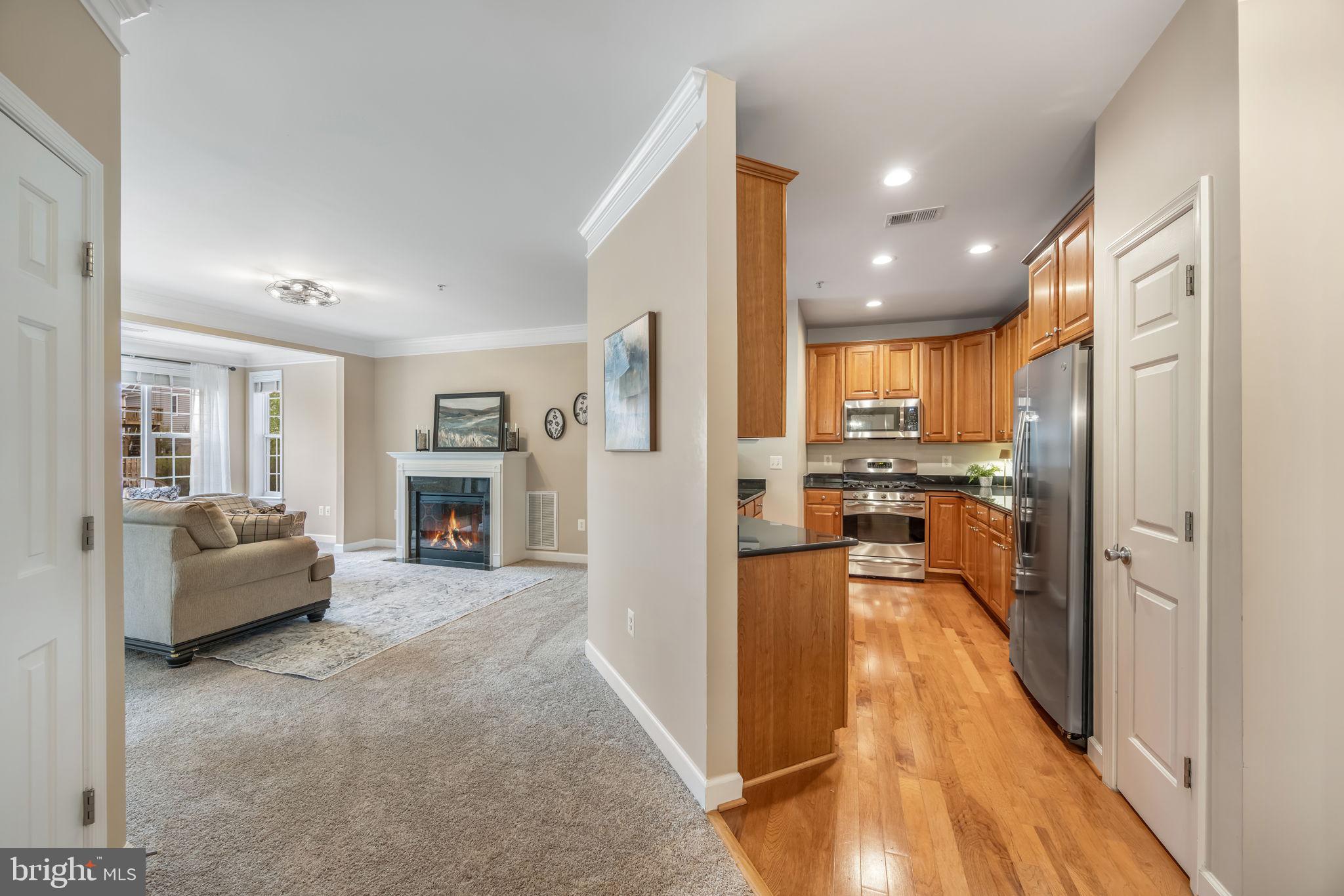 701 COBBLESTONE BOULEVARD 203 203
