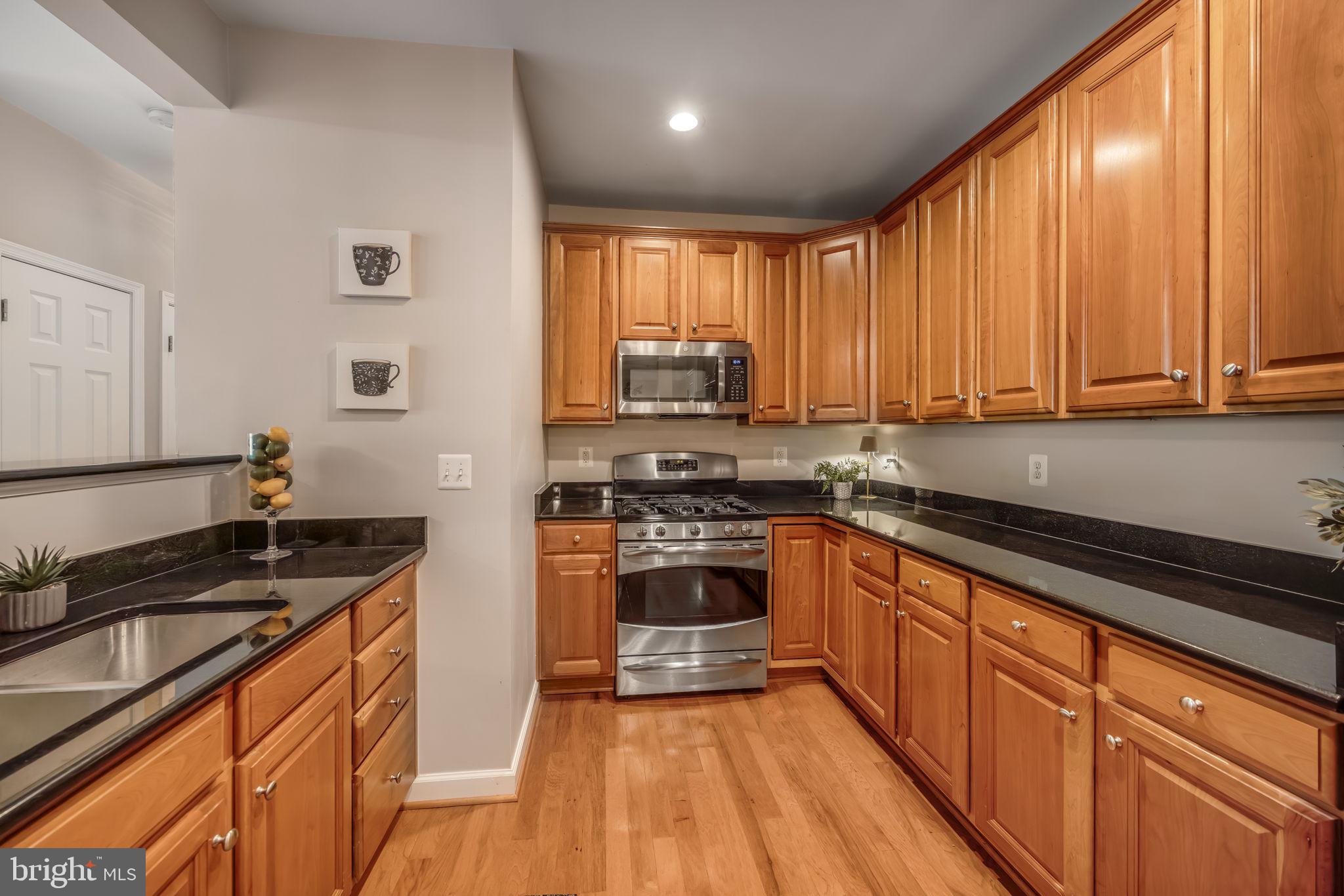 701 COBBLESTONE BOULEVARD 203 203