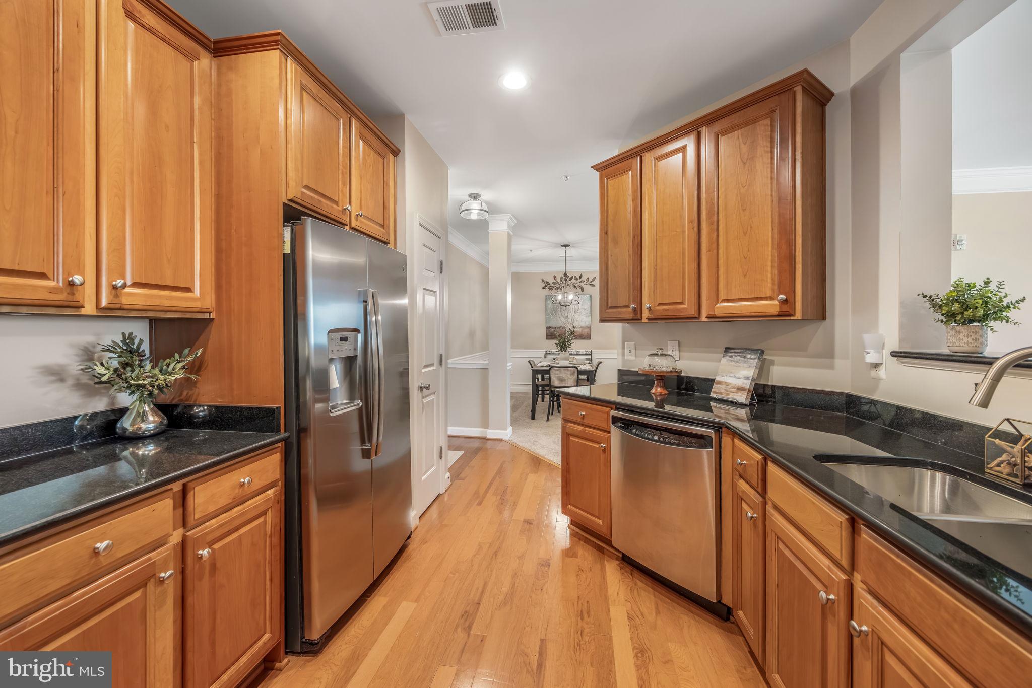 701 COBBLESTONE BOULEVARD 203 203