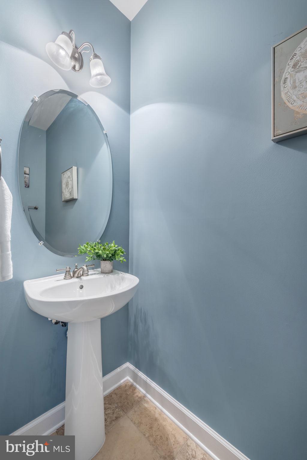 701 COBBLESTONE BOULEVARD 203 203