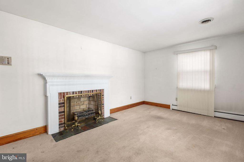 1329 BRENT STREET