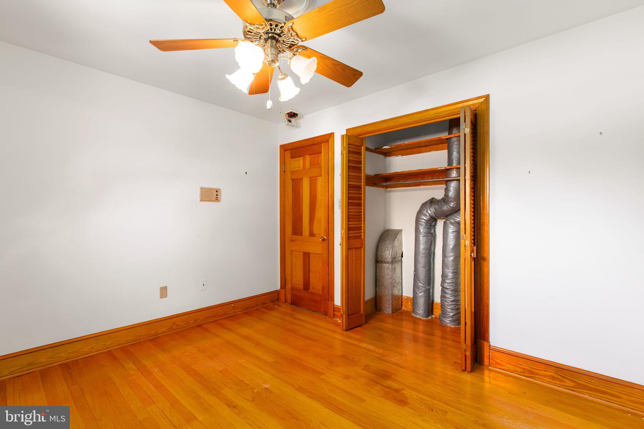 1329 BRENT STREET