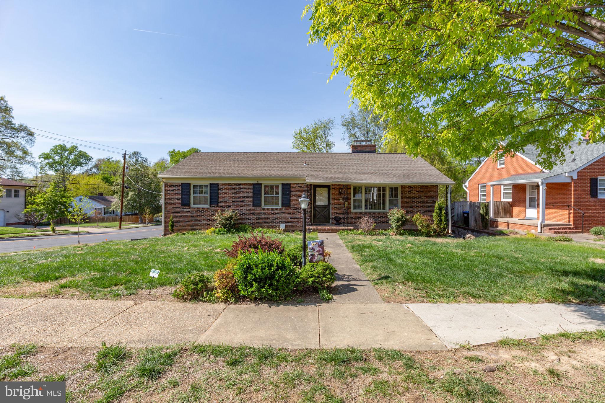 1329 BRENT STREET