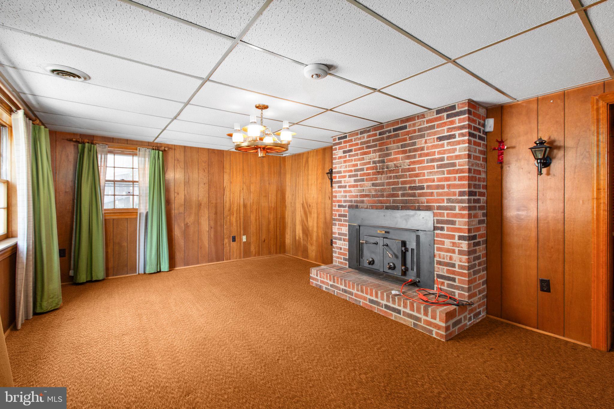 1329 BRENT STREET