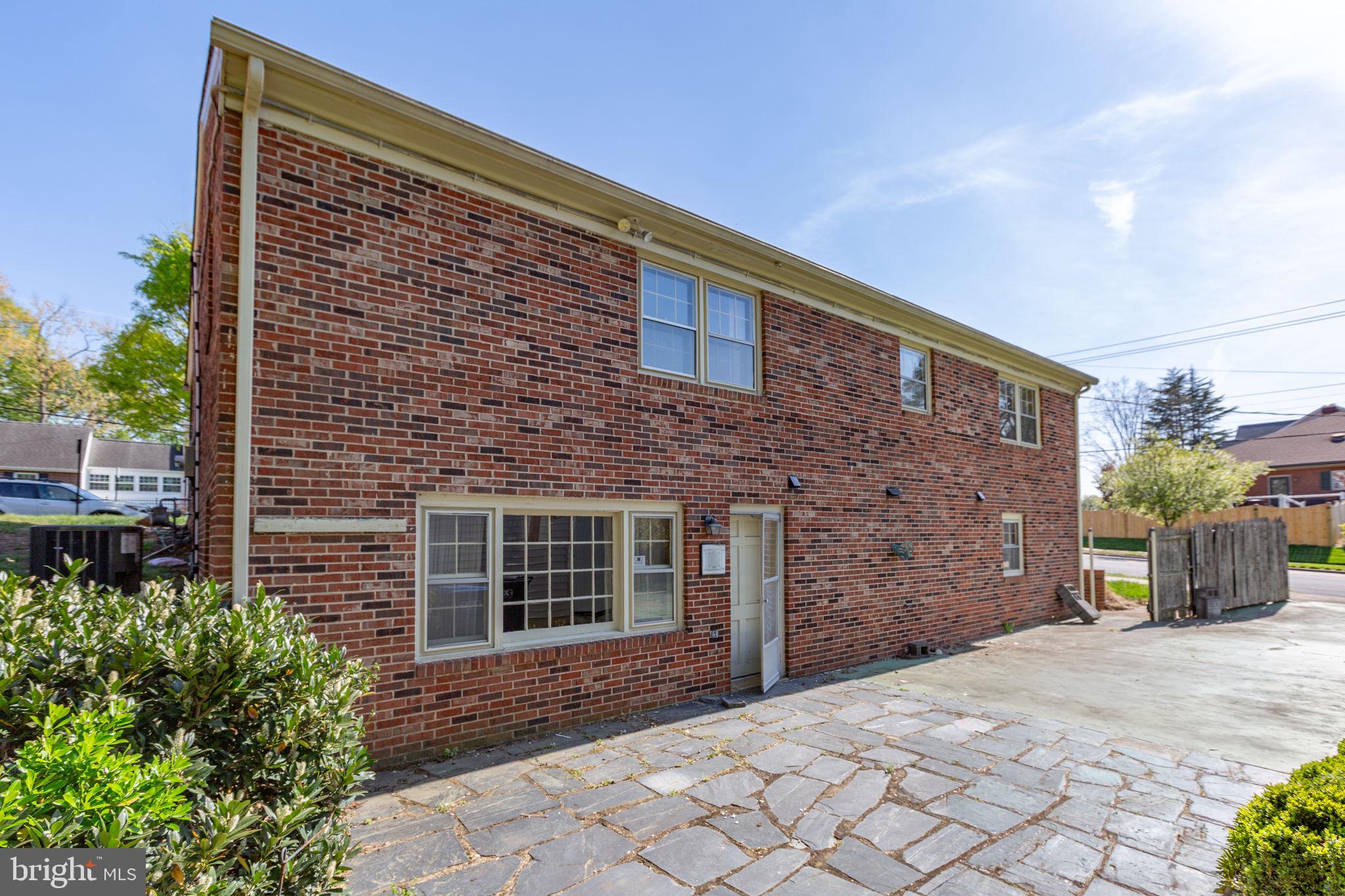 1329 BRENT STREET