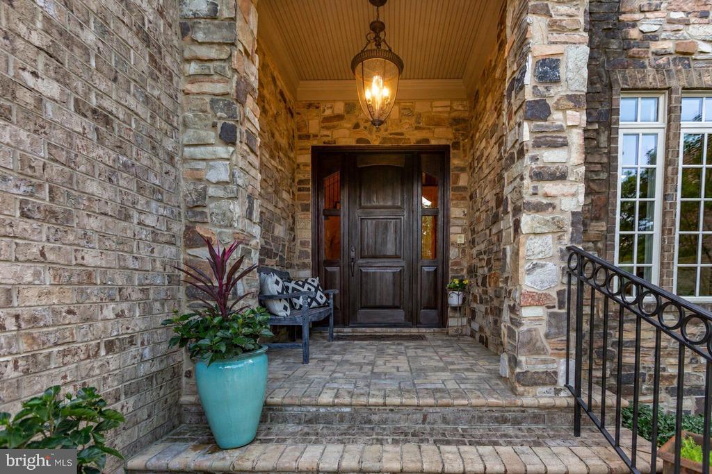 6 DELAHAY DRIVE