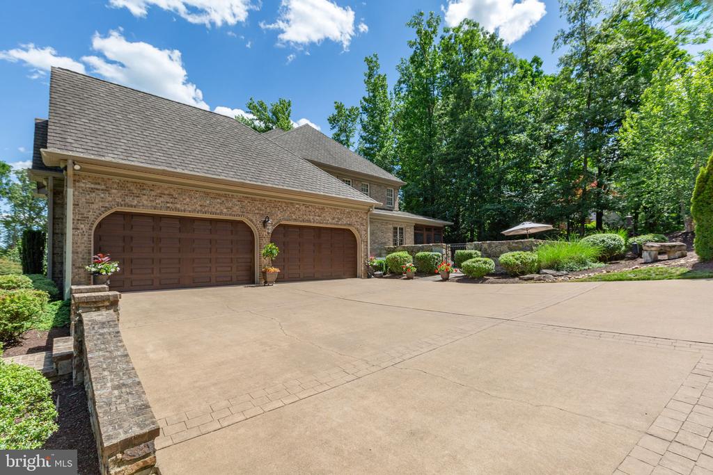 6 DELAHAY DRIVE