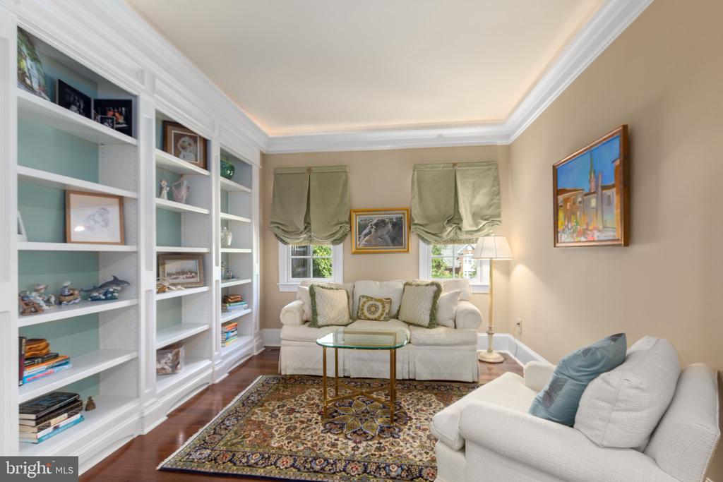 6 DELAHAY DRIVE