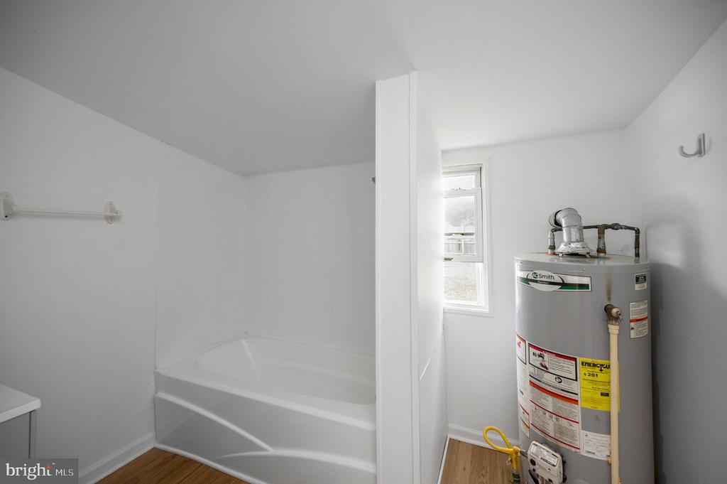 1806 FALL HILL AVENUE