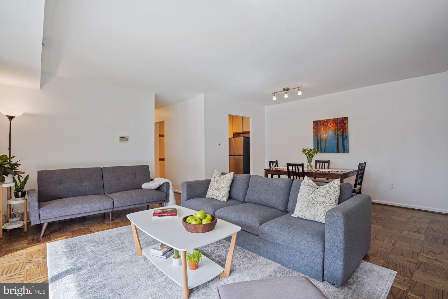 10027 Mosby Woods DRIVE Unit: 323