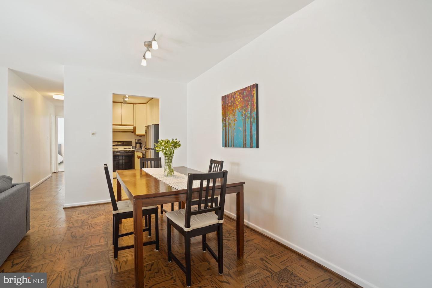 10027 Mosby Woods DRIVE Unit: 323