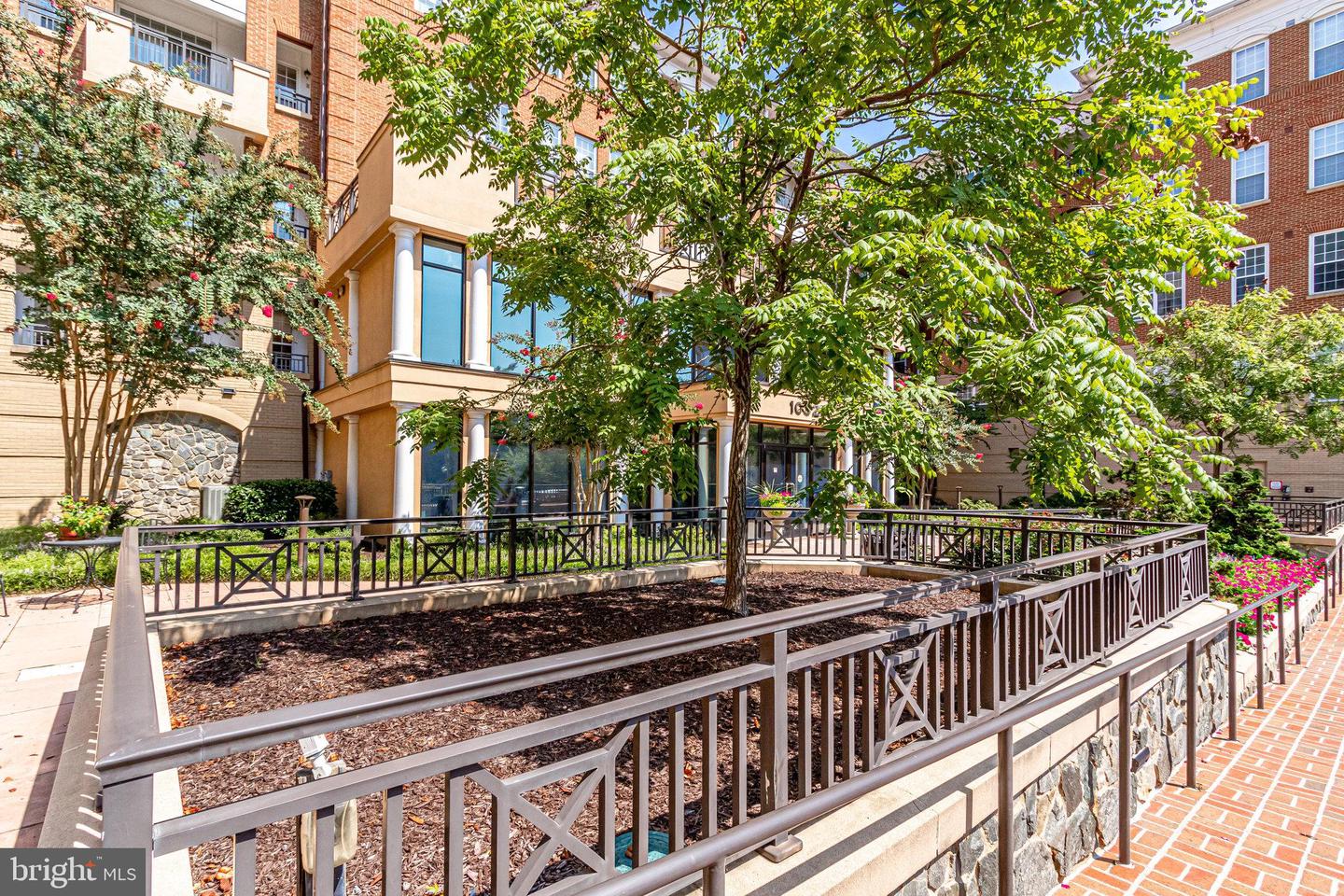 10328 Sager AVENUE Unit: 203