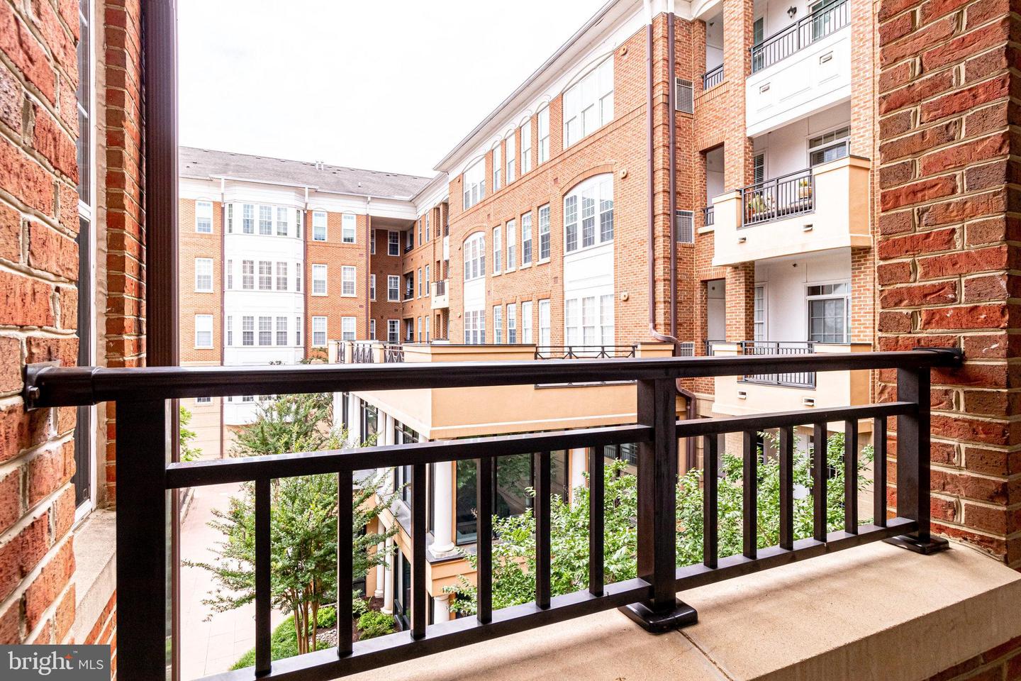 10328 Sager AVENUE Unit: 203