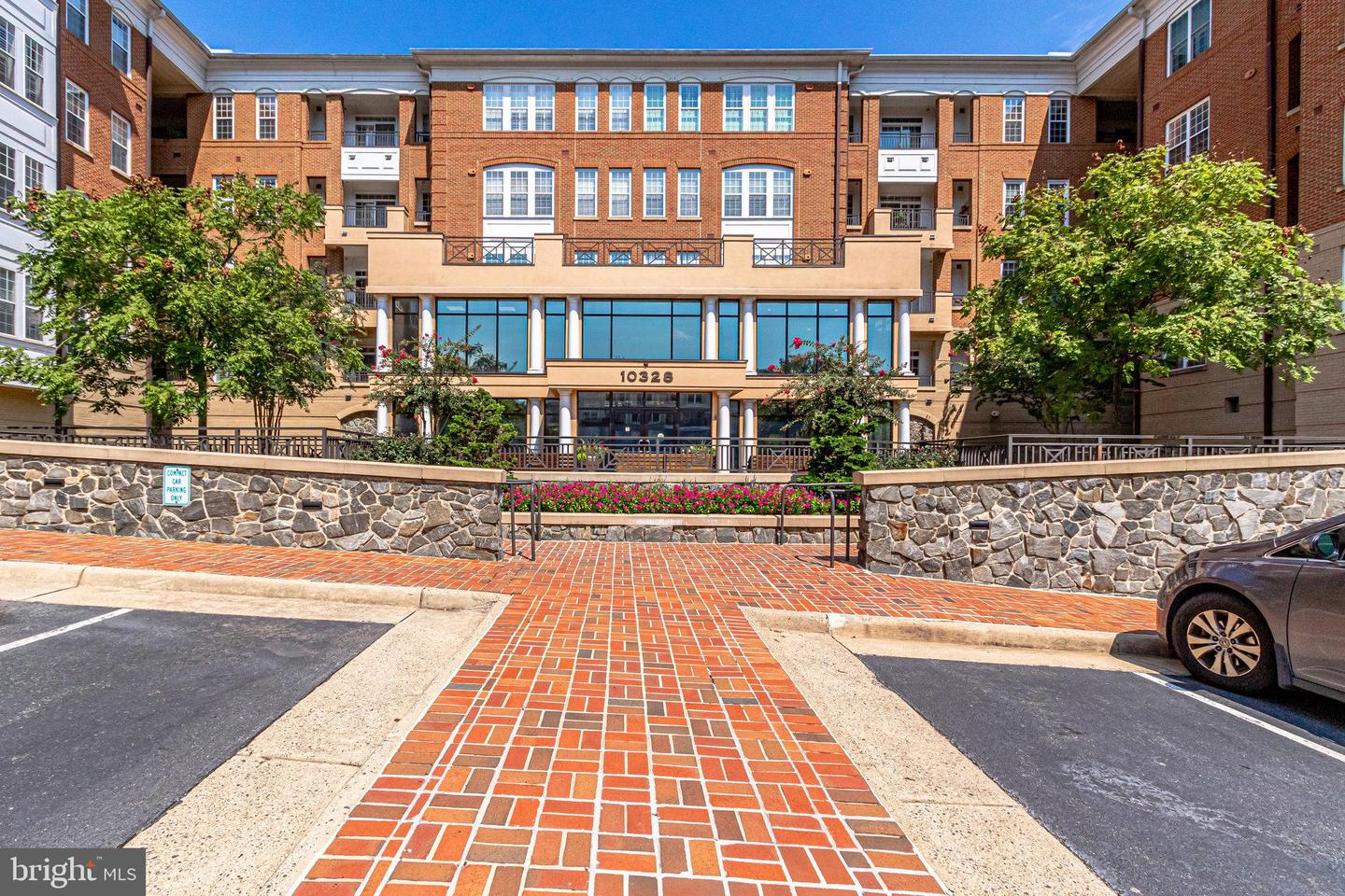 10328 Sager AVENUE Unit: 203