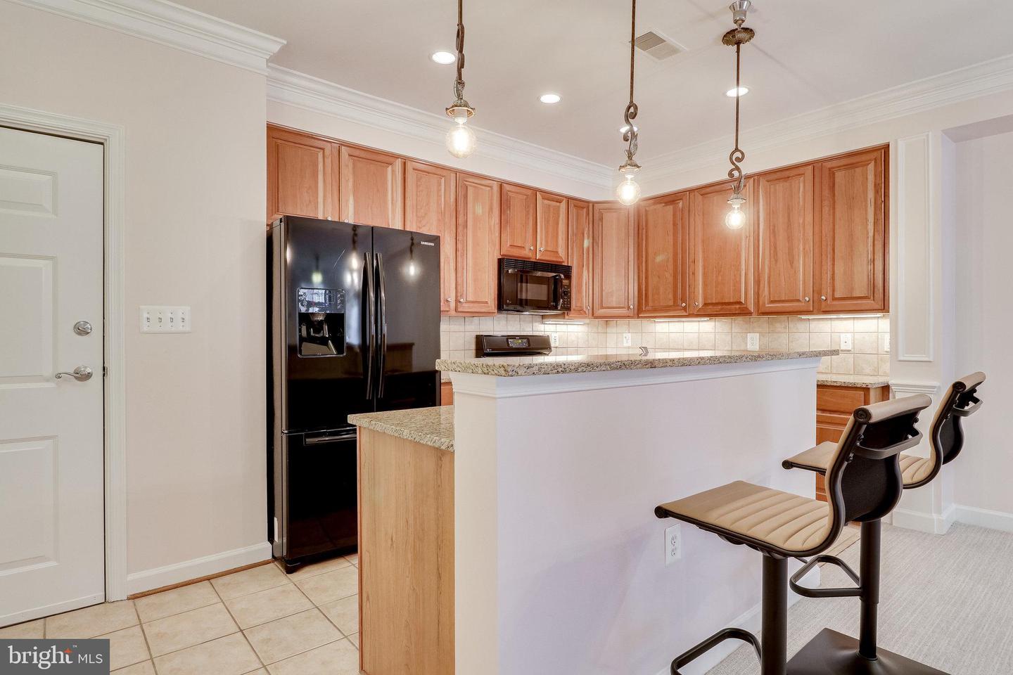 10328 Sager AVENUE Unit: 203