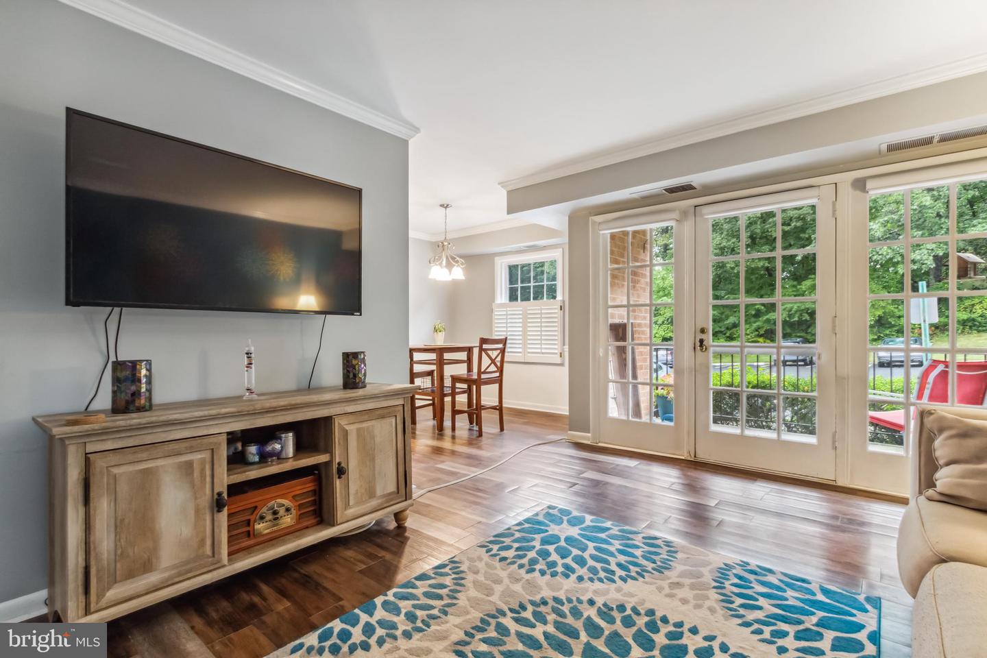 3814 Lyndhurst DRIVE Unit: 201